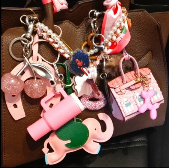 Brown Sugar Lady 2D Acrylic Keychain Charm - Picture 9 of 9